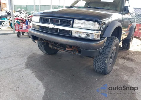 2004 Chevrolet Blazer Ls from USA, damaged, VIN 1GNCT18X64K131835